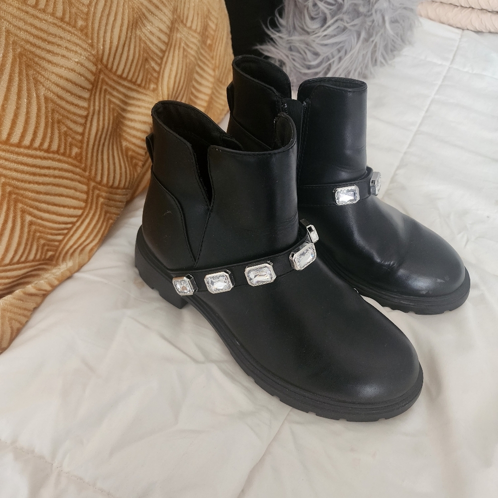 Art class Chunky girls boots